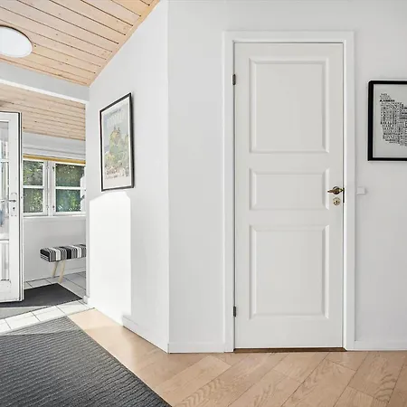 1494-aakirkeby-boesvej-2-b بيت للعطل Vester Somarken